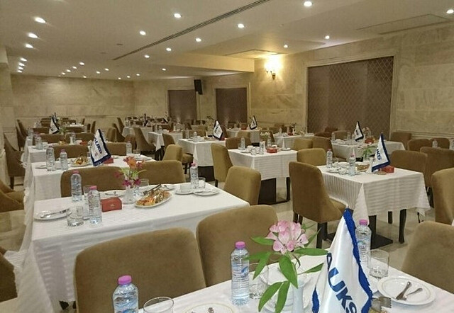 هتل زندیه
