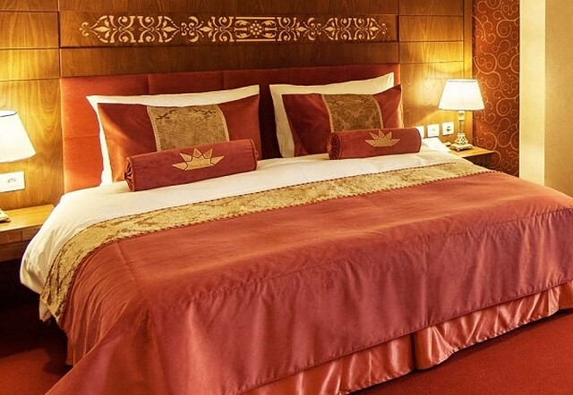 هتل زندیه