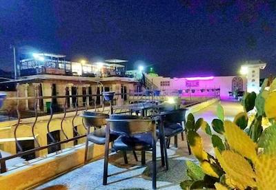 هتل سنتی نیایش شیراز