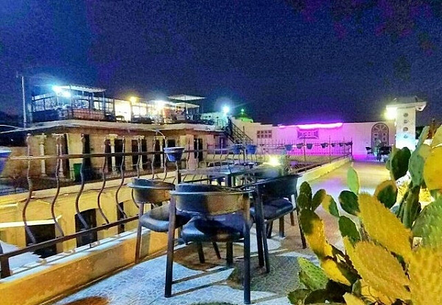 هتل سنتی نیایش شیراز