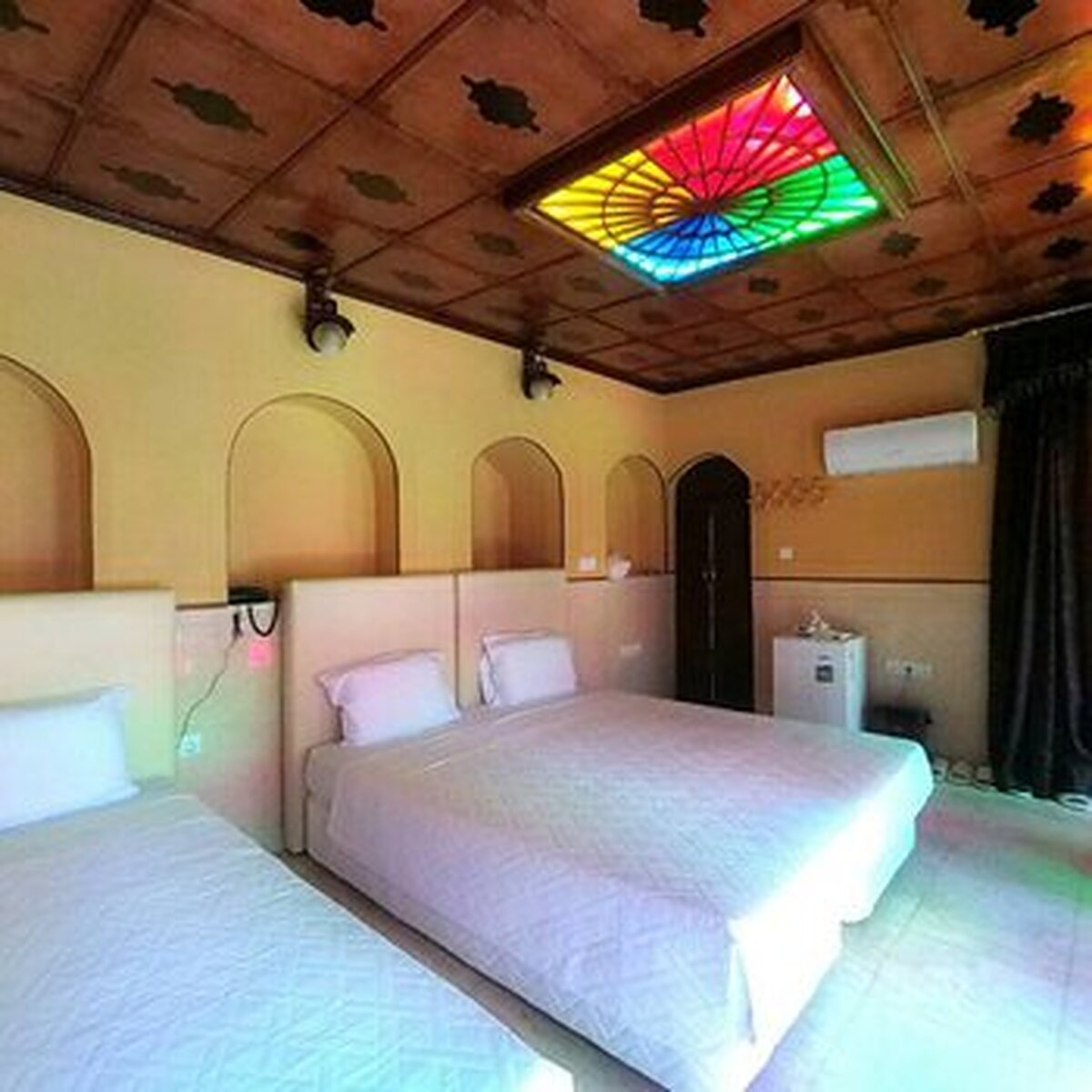 هتل سنتی نیایش شیراز