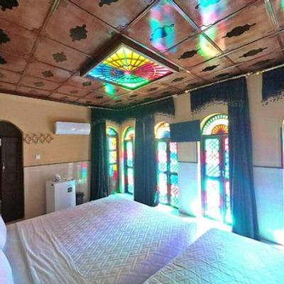 هتل سنتی نیایش شیراز