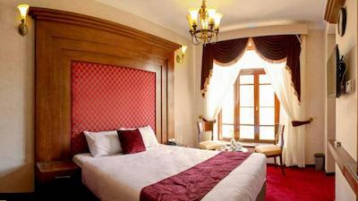 هتل آپادانا تخت جمشید