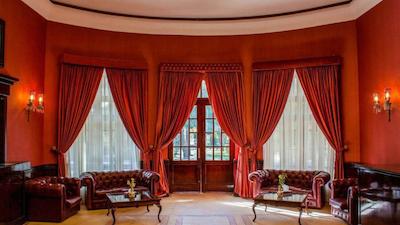 هتل آپادانا تخت جمشید