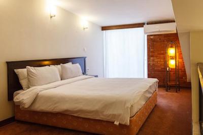 هتل جهانگردی شیراز