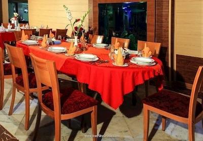 هتل جهانگردی ناهارخوران گرگان