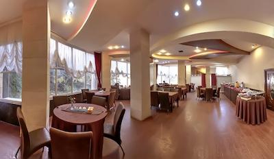 هتل شهاب ناهارخوران