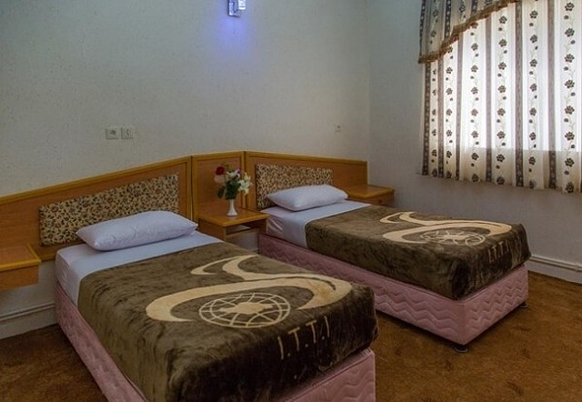 هتل جهانگردی شاهرود