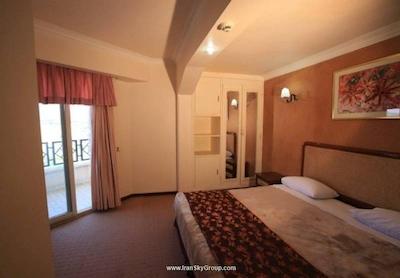 هتل پارسیان آزادی یاسوج