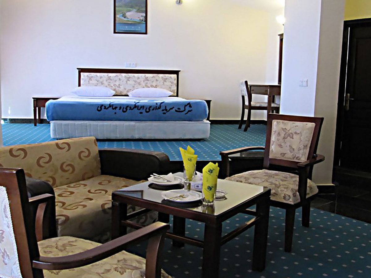 هتل جهانگردی یاسوج
