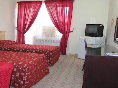 هتل جهانگردی لار