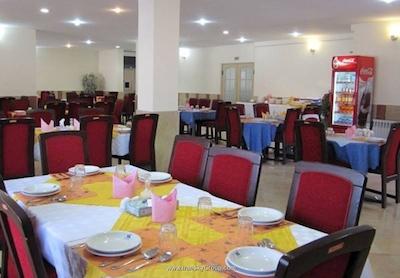 هتل جهانگردی لار