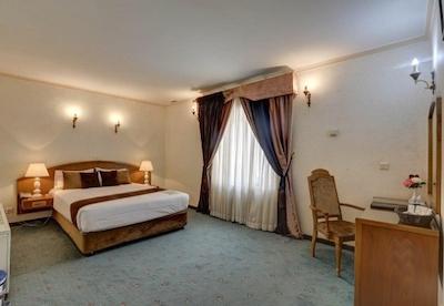 هتل جهانگردی کرمان