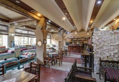 هتل جهانگردی کرمان