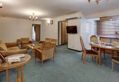 هتل جهانگردی کرمان