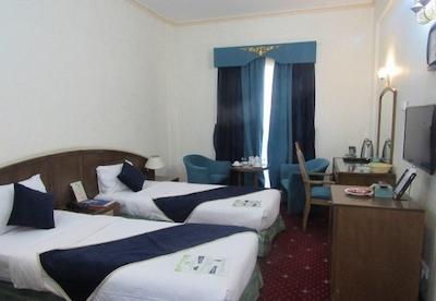 هتل جهانگردی کرمان