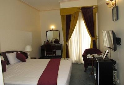 هتل جهانگردی کرمان