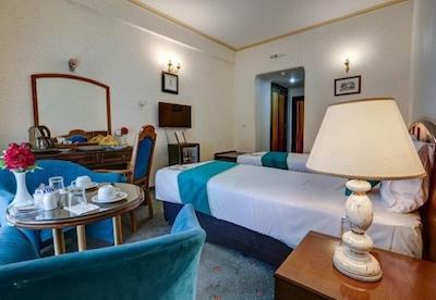 هتل جهانگردی کرمان