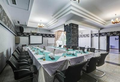 هتل جهانگردی کرمان