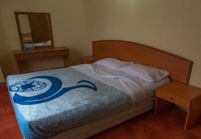 هتل جهانگردی سیرجان