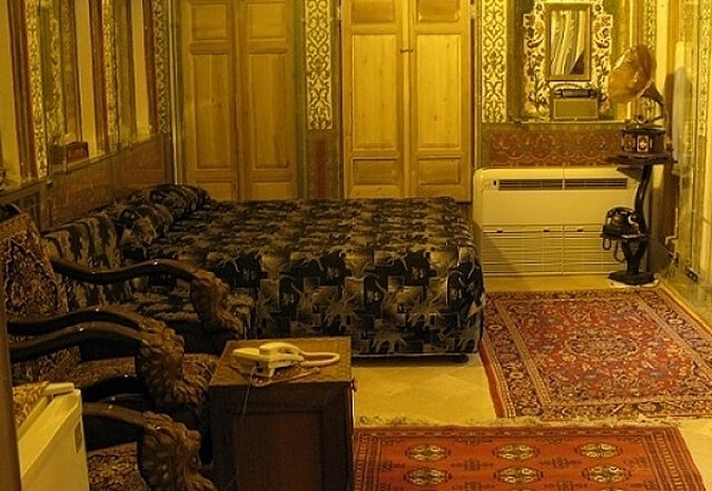 هتل سنتی ملک التجار