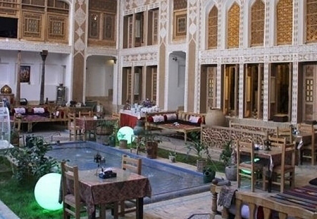 هتل سنتی ملک التجار