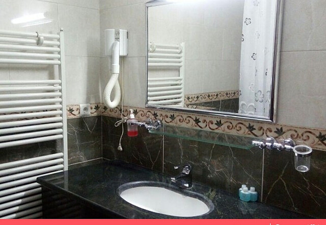 هتل جهانگردی بیرجند