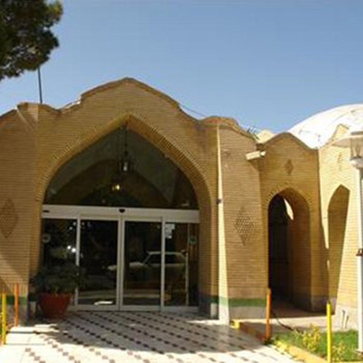 هتل جهانگردی دامغان