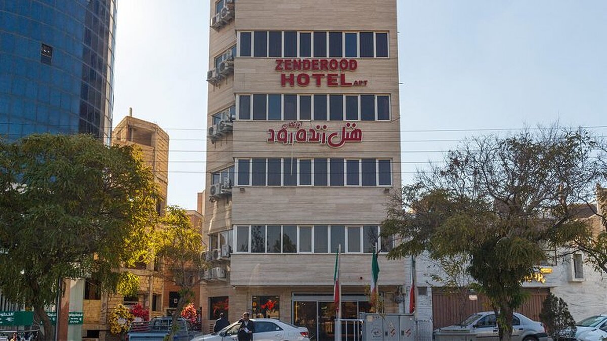 هتل زنده رود