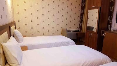 هتل آزادی خرم آباد