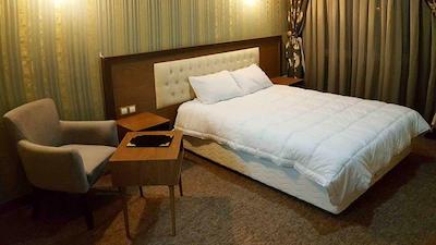 هتل آزادی خرم آباد