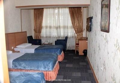 هتل جهانگردی میناب