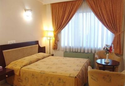 هتل جهانگردی سمنان