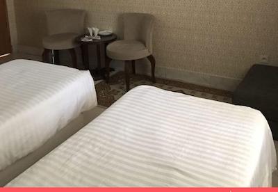 هتل جهانگردی زنجان