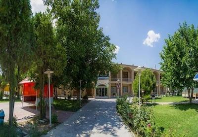 هتل جهانگردی بسطام