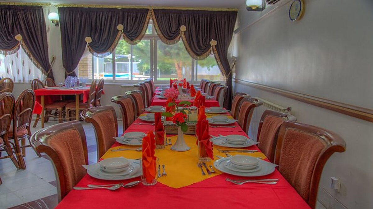 هتل جهانگردی بسطام