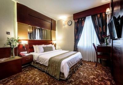 هتل الماس مشهد