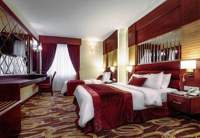 هتل الماس مشهد