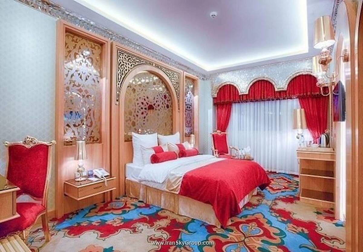 هتل الماس 2 مشهد