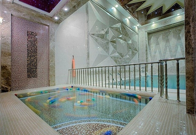 هتل الماس 2 مشهد