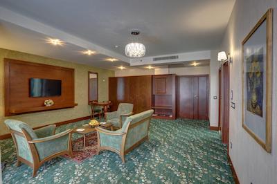 هتل هما 1 مشهد