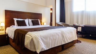 هتل جواهر شرق مشهد