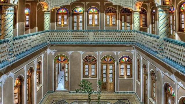 هتل فاضلی یزد