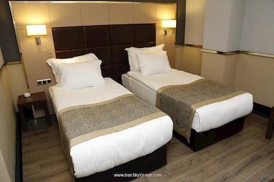 تینتیاوا پارک هتل