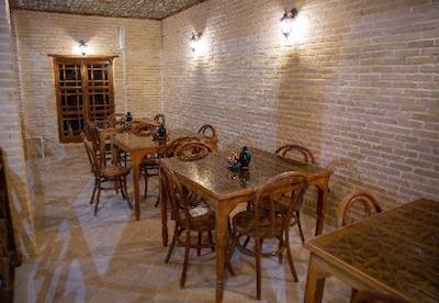 هتل سنتی ددمان زنجان