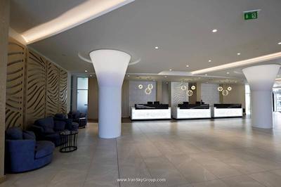 استوریا میر