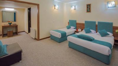 هتل پارسیان بوعلی همدان