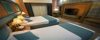 هتل پارسیان بوعلی همدان