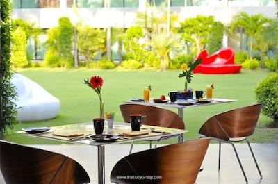 بی-لی تونگ پوکت-ام گالری کالکشن