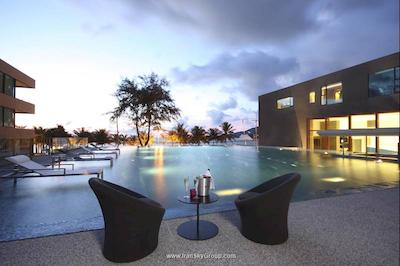 بی-لی تونگ پوکت-ام گالری کالکشن